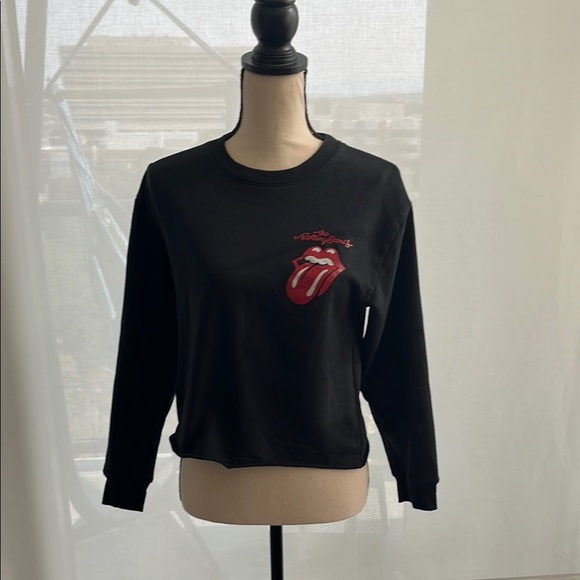 The Rolling Stones Black Sweater with Red Logo - Picture 2 of 5